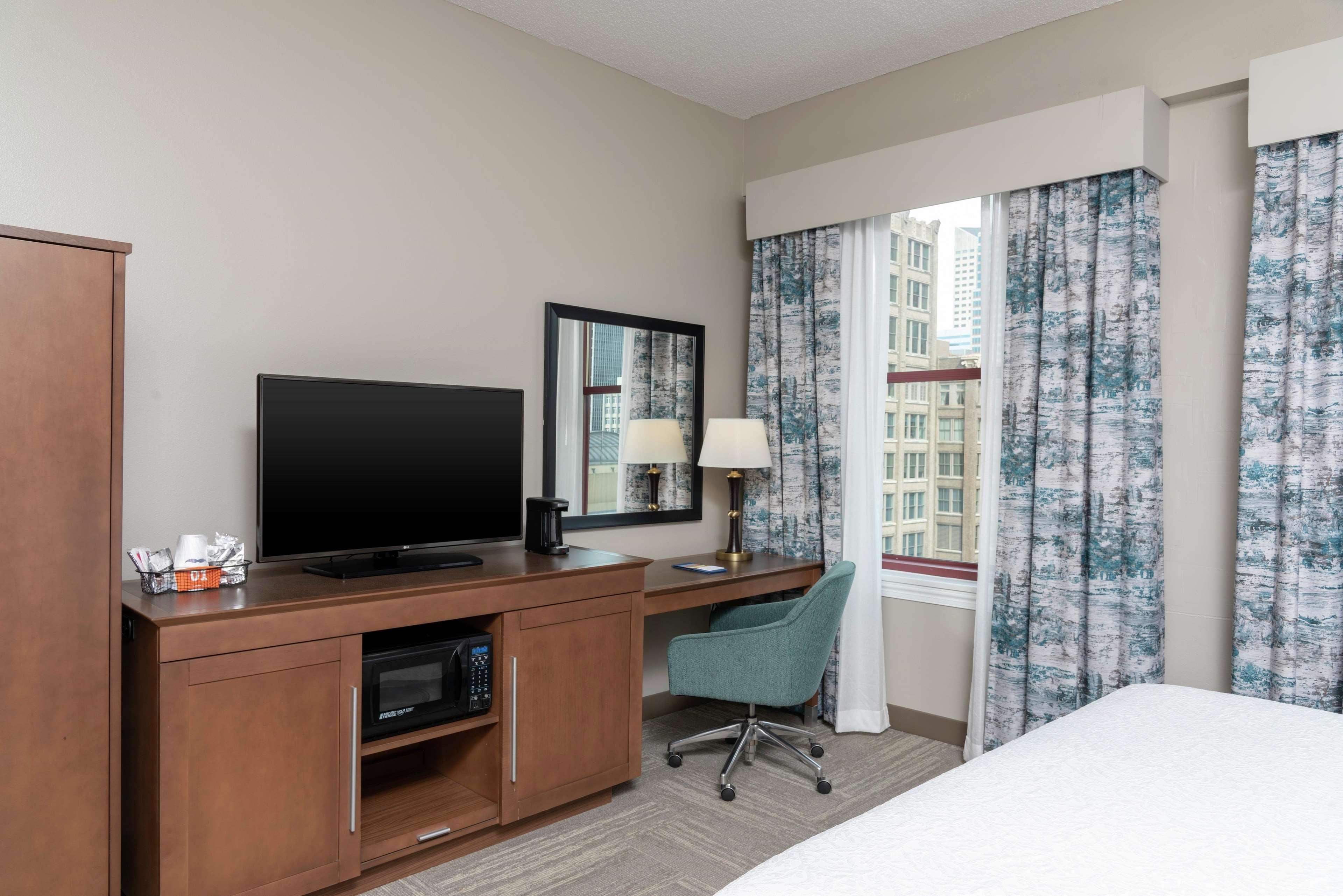 Hampton Inn Indianapolis Downtown Across From Circle Centre Bilik gambar
