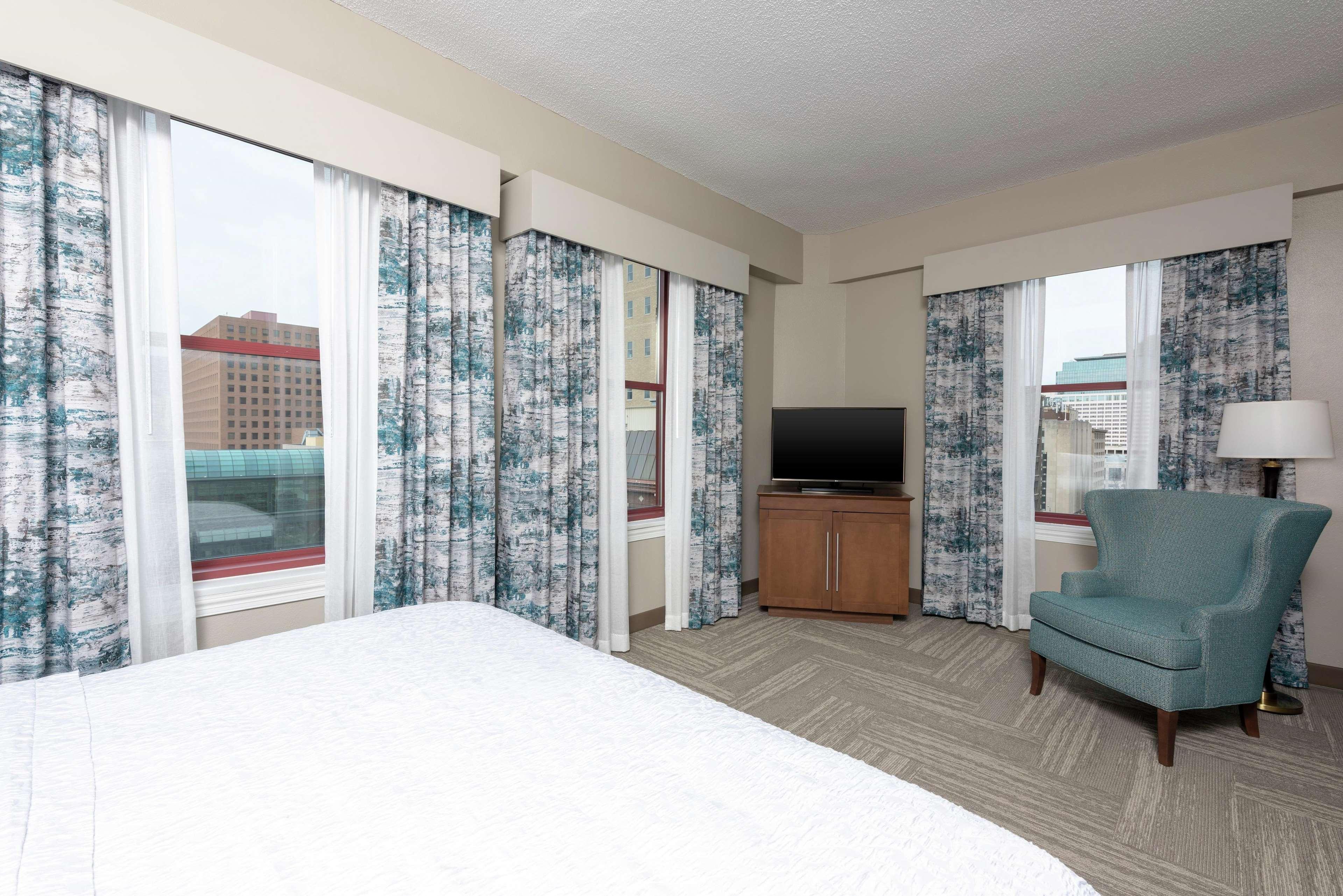 Hampton Inn Indianapolis Downtown Across From Circle Centre Bilik gambar