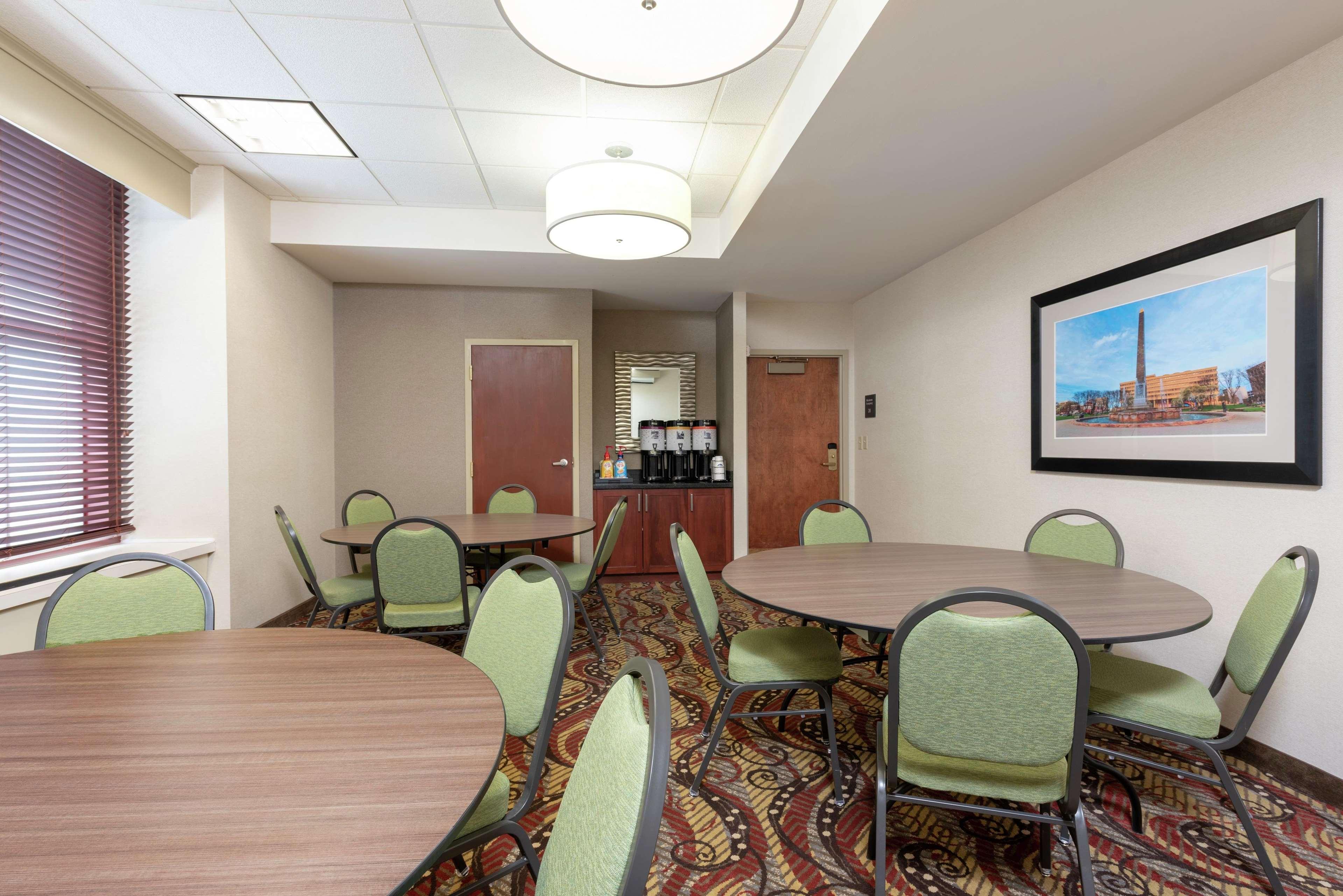 Hampton Inn Indianapolis Downtown Across From Circle Centre Kemudahan gambar